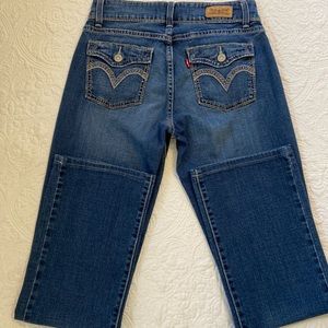 RARE Levi’s Double Button, Embroidered Pocket Jeans, Size 27
